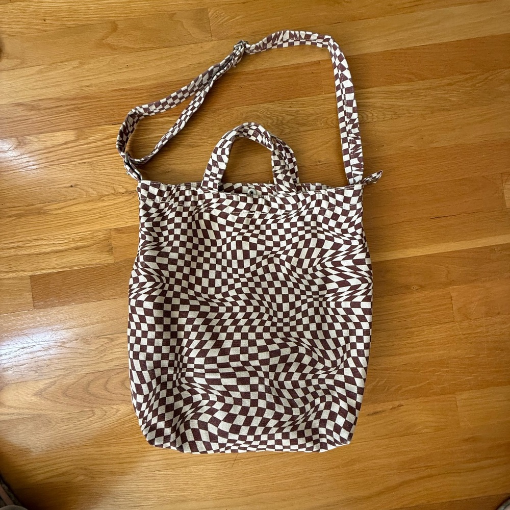 BAGGU Brown and White Checkered Tote - Picture 2 of 7